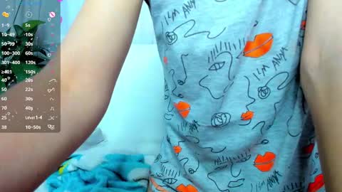 Snapshot of _mari_so chatting on February 2025 02:06:02 AM Scarlett online show from February 2025 02:06:02 AM