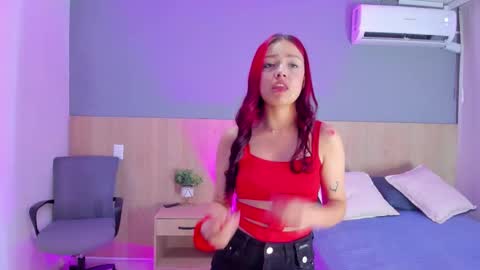 _martinagarcia online show from September 2025 07:35:01 PM