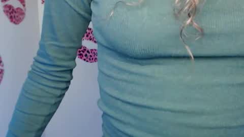 Snapshot of _megasta chatting on November 2025 07:40:01 AM Susie online show from November 2025 07:40:01 AM