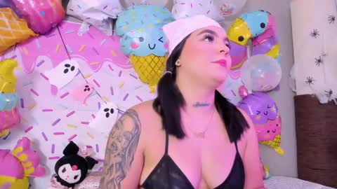 _melodyblossom_ online show from November 2025 08:00:01 PM