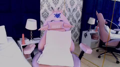 Snapshot of _miaa_monroe chatting on February 2025 03:18:02 PM Mia Monroe online show from February 2025 03:18:02 PM
