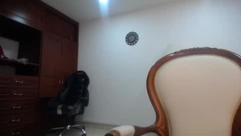  Mia  online show from December 2024 12:49:02 PM