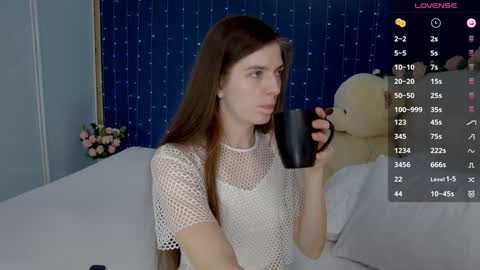 Snapshot of _mirror_girl chatting on February 2025 01:09:02 PM Victoria online show from February 2025 01:09:02 PM