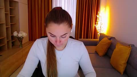 Snapshot of _miss_mia chatting on October 2025 09:52:01 AM Mia online show from October 2025 09:52:01 AM