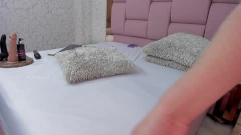 _molly_rosse_ online show from December 2024 03:48:02 PM