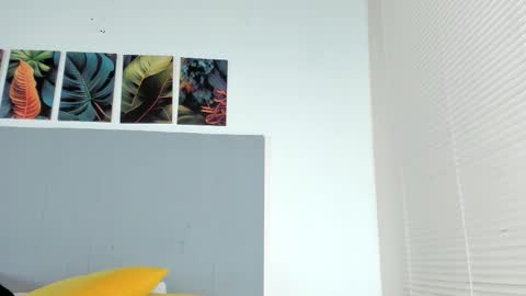 _molly_rosse_ online show from October 2025 12:24:02 PM