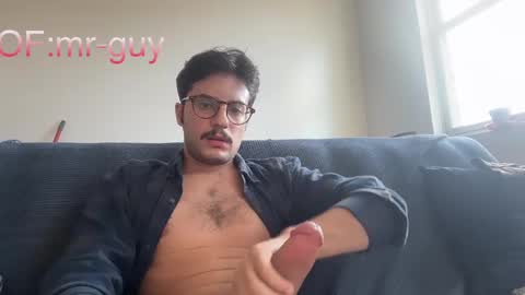 Snapshot of _mrguy_ chatting on October 2025 07:25:02 PM _mrguy_ online show from October 2025 07:25:02 PM