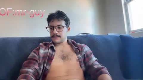 Snapshot of _mrguy_ chatting on October 2025 05:17:01 PM _mrguy_ online show from October 2025 05:17:01 PM