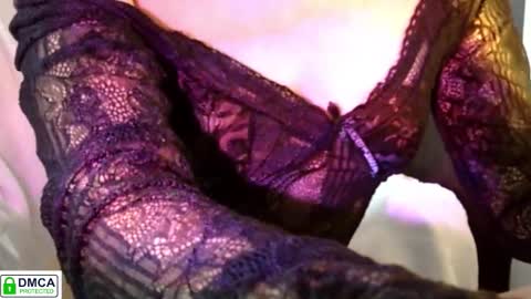 Snapshot of _mystery_valezze chatting on December 2025 04:16:01 PM MysteryValezze online show from December 2025 04:16:01 PM