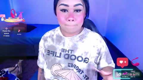 nahomi  online show from October 2025 01:59:01 AM