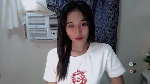 jenny claire online show from October 2025 05:32:01 AM