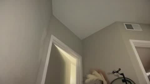 naty19 online show from October 2025 10:04:01 PM