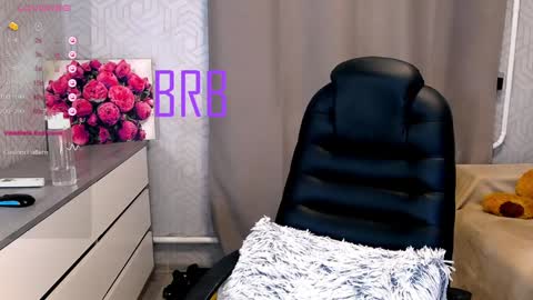 Megan online show from December 2024 09:18:02 AM