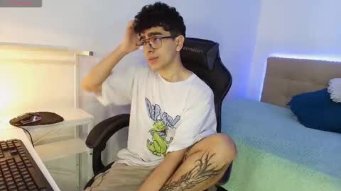 Snapshot of _nickconnor1 chatting on November 2025 04:55:02 AM Nicolas online show from November 2025 04:55:02 AM