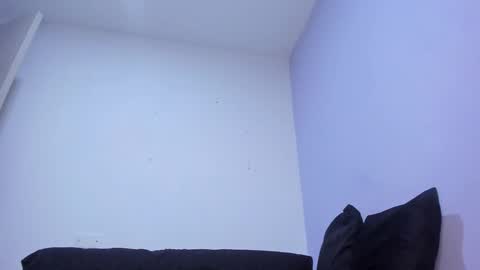 juliana online show from February 2025 09:04:02 AM