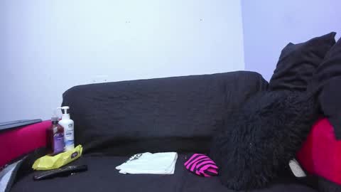 juliana online show from March 2025 09:18:02 AM