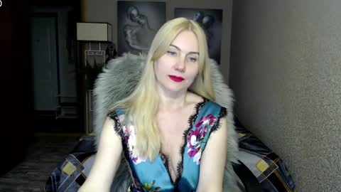 Donella    online show from March 2025 04:14:02 PM