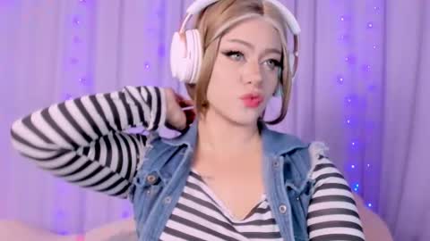 niiky online show from October 2025 12:46:01 PM