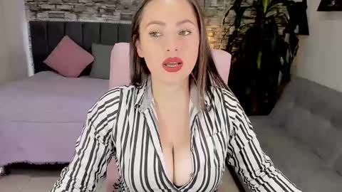 Mariana online show from January 2025 04:44:02 AM