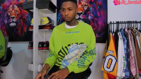 Snapshot of _pantera_09 chatting on November 2025 10:26:02 AM Kevin online show from November 2025 10:26:02 AM