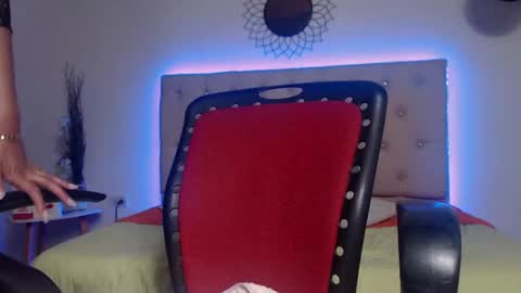 Paulina online show from September 2025 09:04:02 PM
