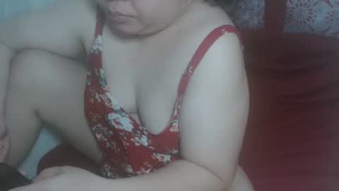 Snapshot of _pinayglamourbum_143xxx_ chatting on October 2025 08:43:02 PM Pinaylovelybum online show from October 2025 08:43:02 PM