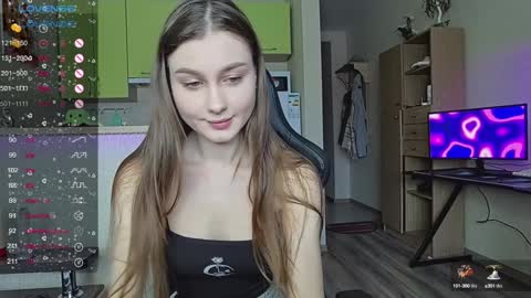 Lili online show from December 2024 10:34:02 AM