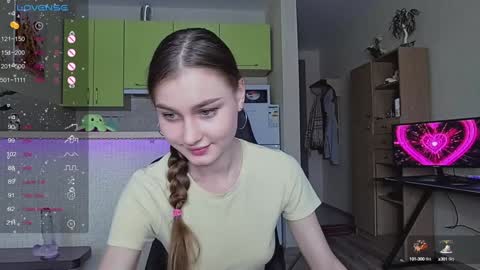 Lili online show from December 2024 10:39:02 AM