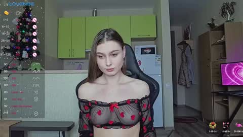 Lili online show from December 2024 10:59:01 AM