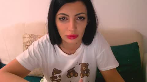 Sarah online show from March 2025 10:19:02 PM