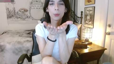 Snapshot of _ravencoxx_ chatting on October 2025 11:16:01 PM Raven online show from October 2025 11:16:01 PM