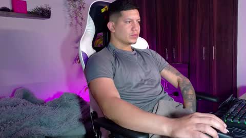 Roberto online show from September 2025 09:23:02 AM