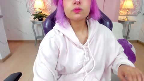 Snapshot of _saakuraa_ chatting on December 2024 08:16:01 PM 1430 2100 -5 online show from December 2024 08:16:01 PM