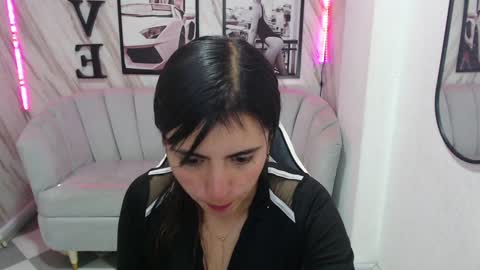 Samantha online show from February 2025 01:11:01 PM