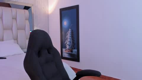 Sara online show from December 2024 03:00:01 PM