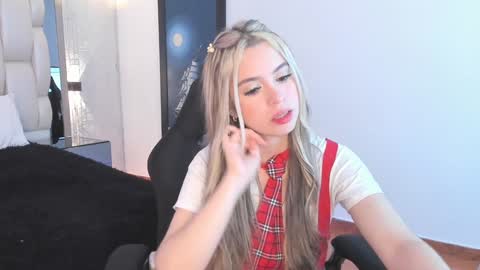 Sara online show from December 2024 03:03:01 PM