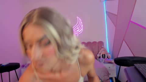 Scarlett online show from December 2024 07:55:01 AM