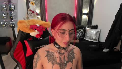 Selene online show from December 2024 06:23:02 PM