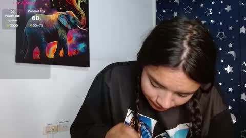 Snapshot of _serendepia_ chatting on October 2025 05:37:01 AM Serendipia online show from October 2025 05:37:01 AM