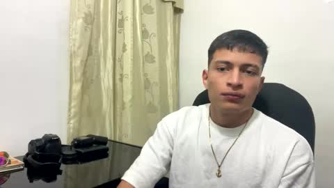 Juan Pablo-independent model online show from January 2025 03:42:01 AM
