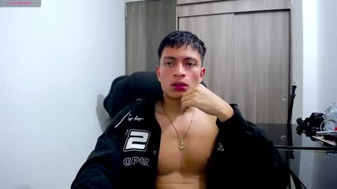 Juan Pablo-independent model online show from January 2025 04:29:01 AM