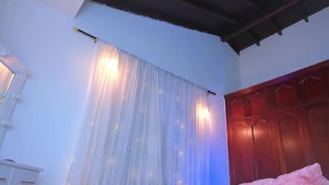 Shsntal online show from November 2025 01:55:01 PM