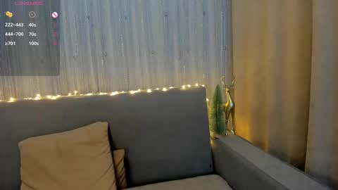 _smetanka_ online show from January 2025 09:51:02 AM