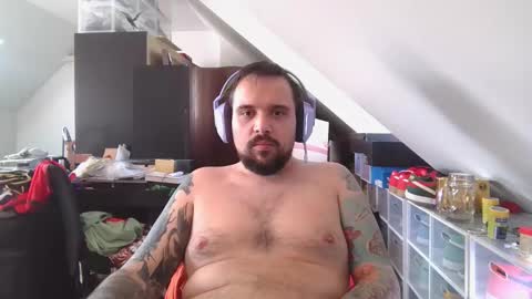 Snapshot of _smiley_bear27 chatting on November 2025 05:06:01 AM _smiley_bear27 online show from November 2025 05:06:01 AM