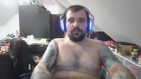 Snapshot of _smiley_bear27 chatting on November 2025 12:15:02 PM _smiley_bear27 online show from November 2025 12:15:02 PM