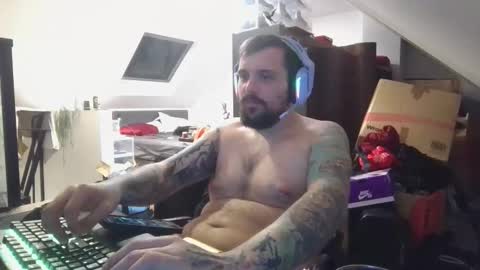 Snapshot of _smiley_bear27 chatting on December 2025 10:02:01 AM _smiley_bear27 online show from December 2025 10:02:01 AM