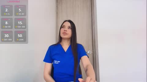 SOFIA DELUXE   online show from October 2025 06:20:01 PM