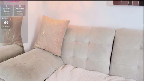 SOFIA DELUXE   online show from October 2025 06:37:01 PM