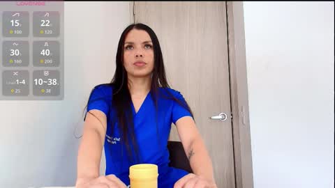 SOFIA DELUXE   online show from October 2025 06:45:02 PM