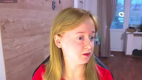 Snapshot of _sofiy_milashka chatting on October 2025 03:25:01 AM Sofiy online show from October 2025 03:25:01 AM